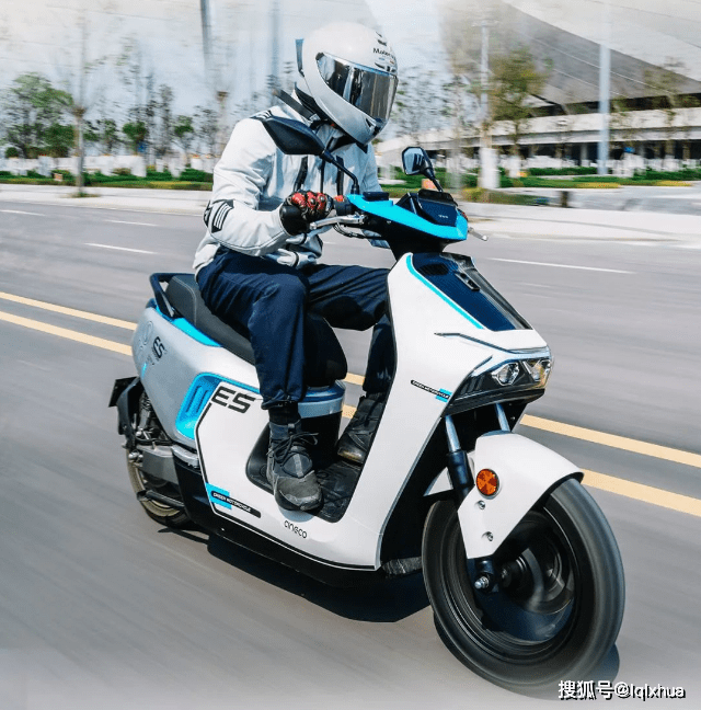 光遇极速版苹果
:原创
                这2款高性能电摩，支持快充，最高时速102km/h，最大续航230公里