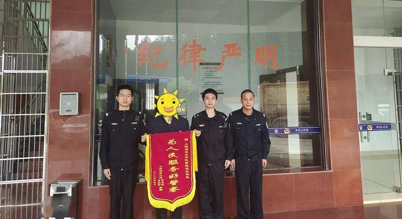 手机卡牌游戏:警惕！河源一小孩玩手机被骗2000元，各位家长要注意了......